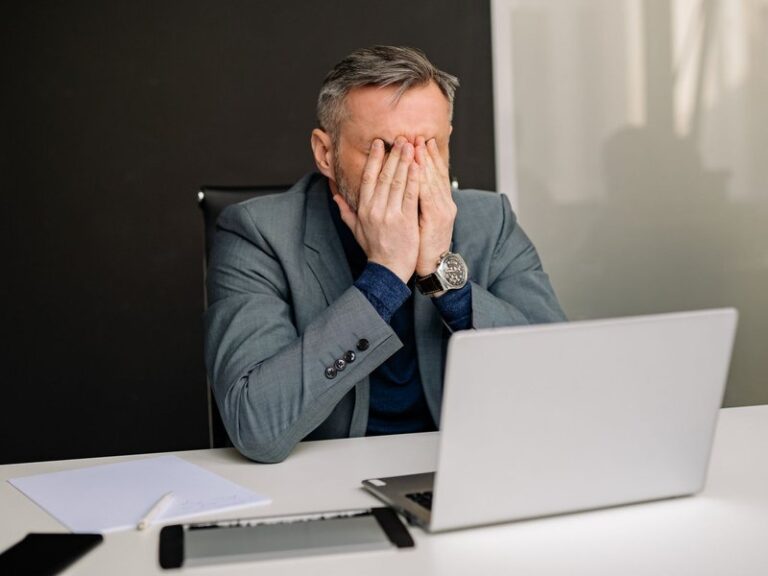 Cuestionario de seguridad enterprise frenando deal SaaS